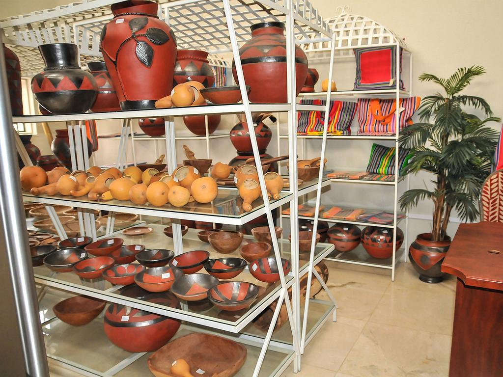 2Ten Hotel Sibasa Ngoại thất bức ảnh