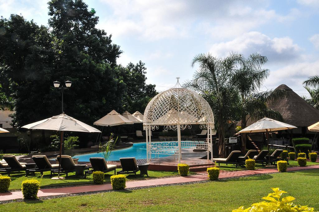2Ten Hotel Sibasa Ngoại thất bức ảnh