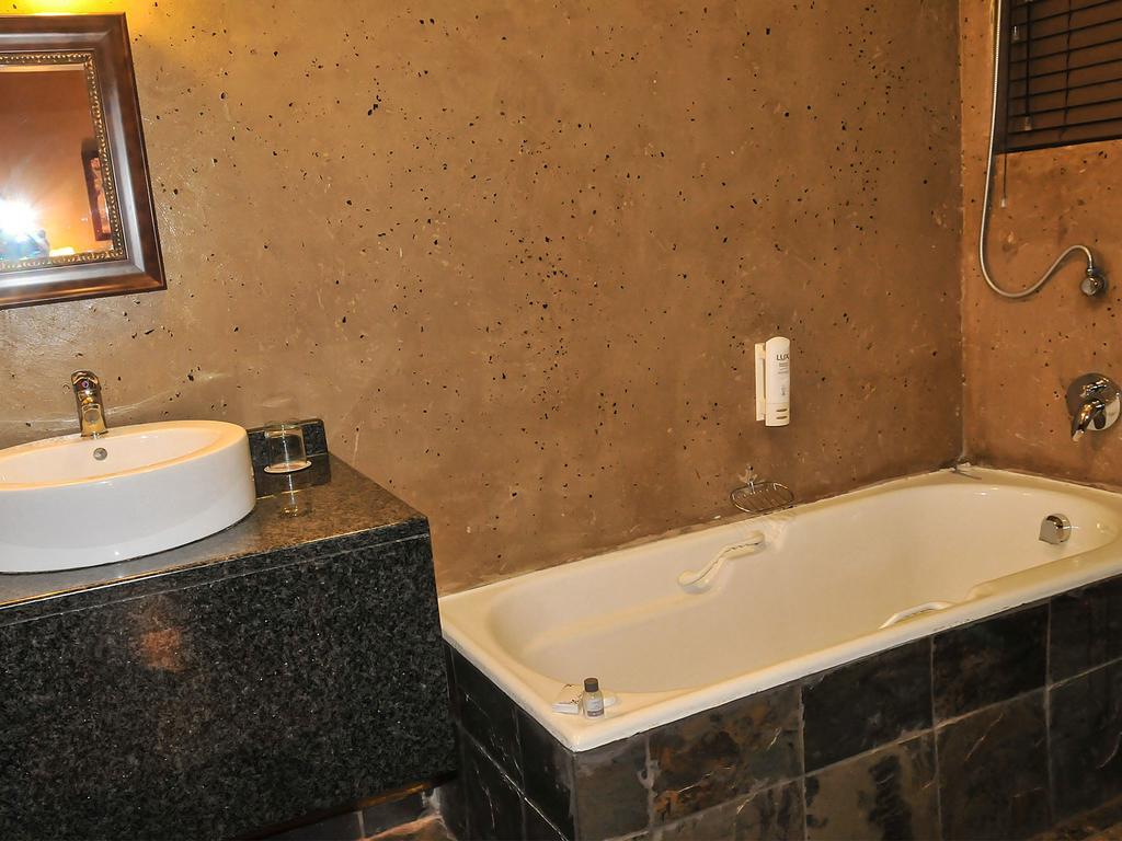 2Ten Hotel Sibasa Ngoại thất bức ảnh
